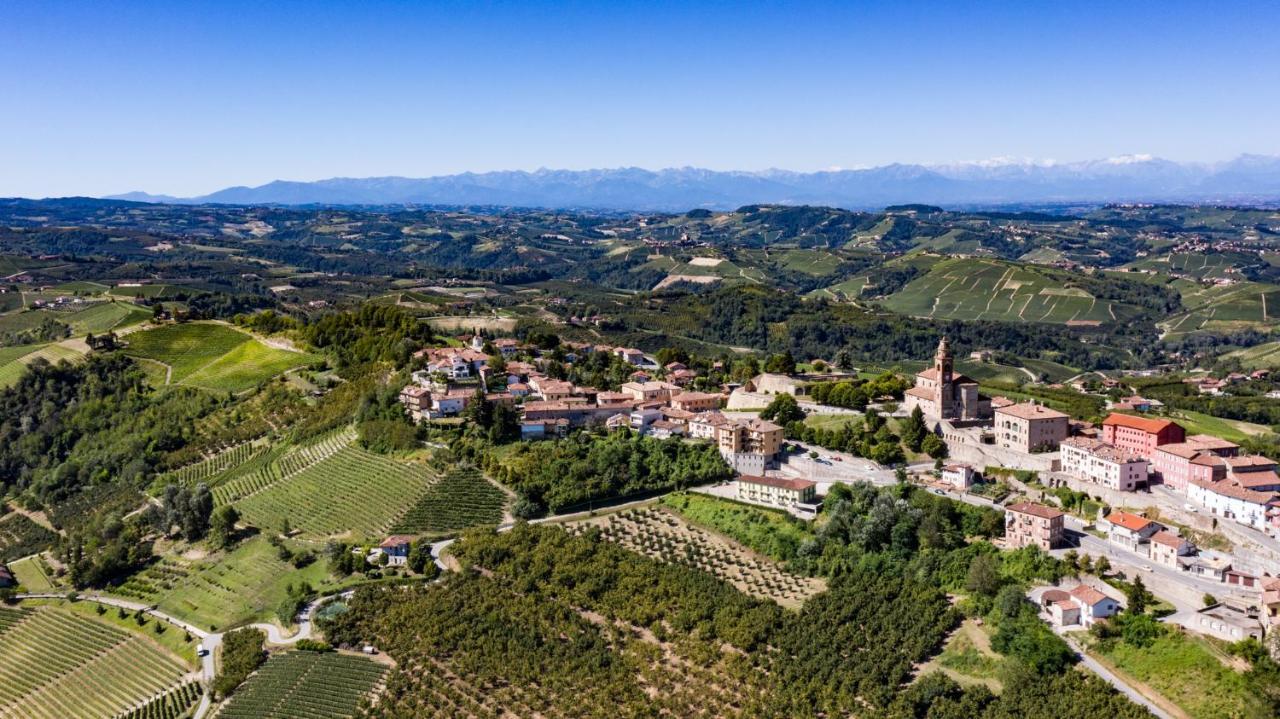 Casa Tina Holiday Home Diano d'Alba Bagian luar foto